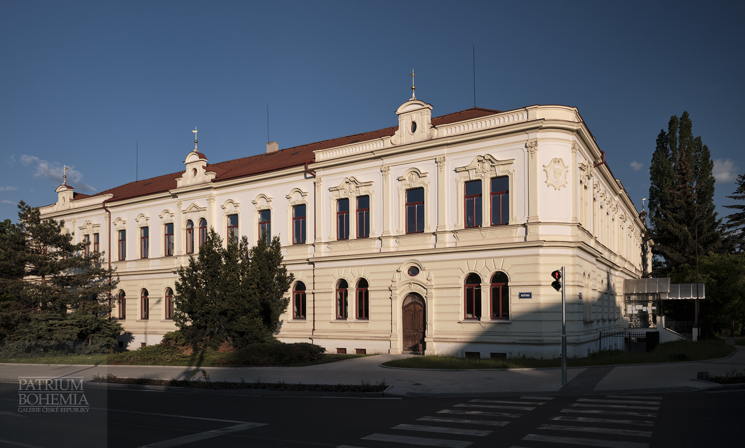 Budova bývalého okresního hejtmanství, nyní úřad práce Kladno.
